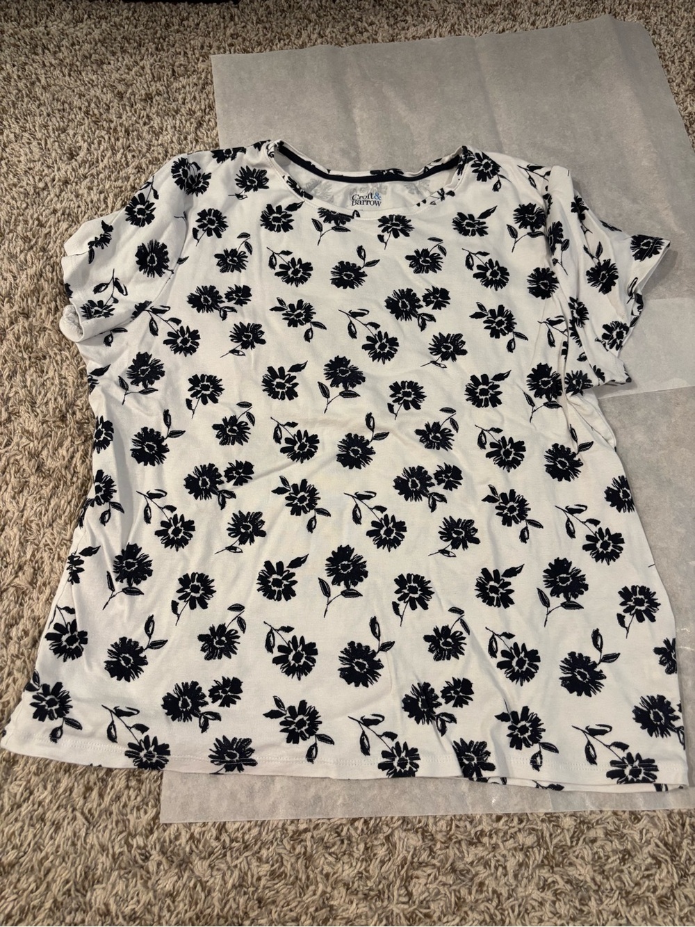 croft & barrow White Short-Sleeve Tee with Black Floral Print